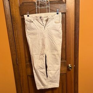 White Lauren Conrad Capri Jeans